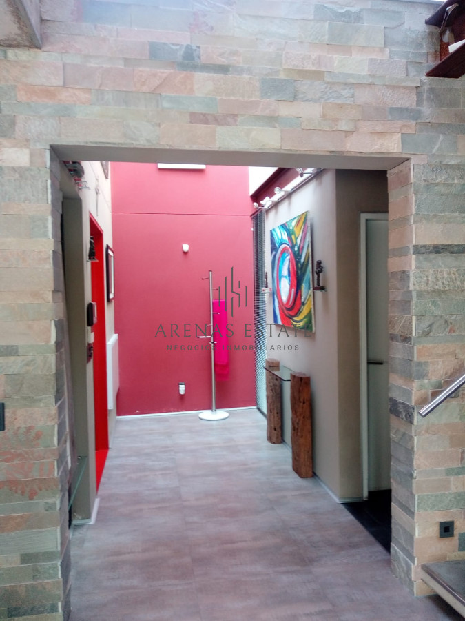 Casa ID.3576 - Hermosa casa en venta de 2 dormitorios.