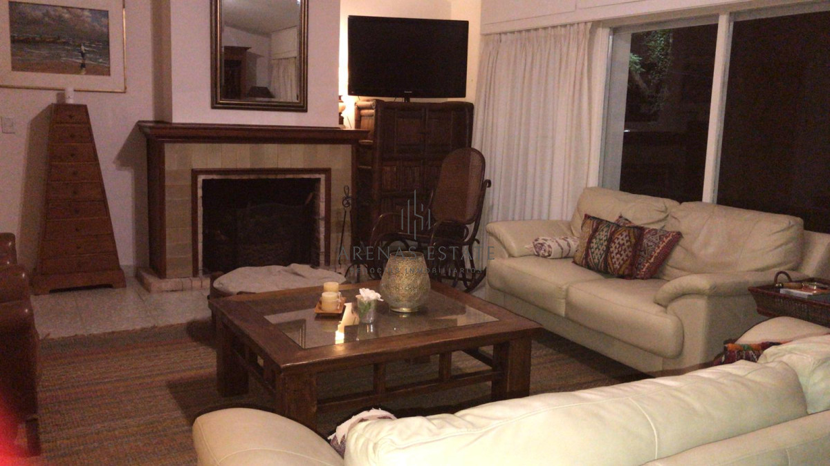 Casa ID.2416 - Casa en impecable estado, de 3 dormitorios en San Rafael Punta del Este 