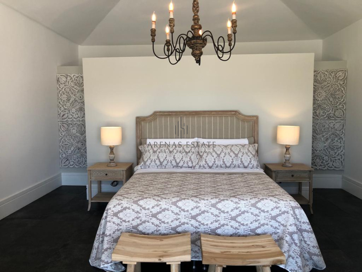 Casa ID.4008 - CASA CON ESTILO Y DISEÑO