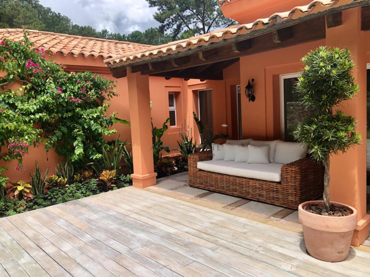 Casa ID.4008 - CASA CON ESTILO Y DISEÑO