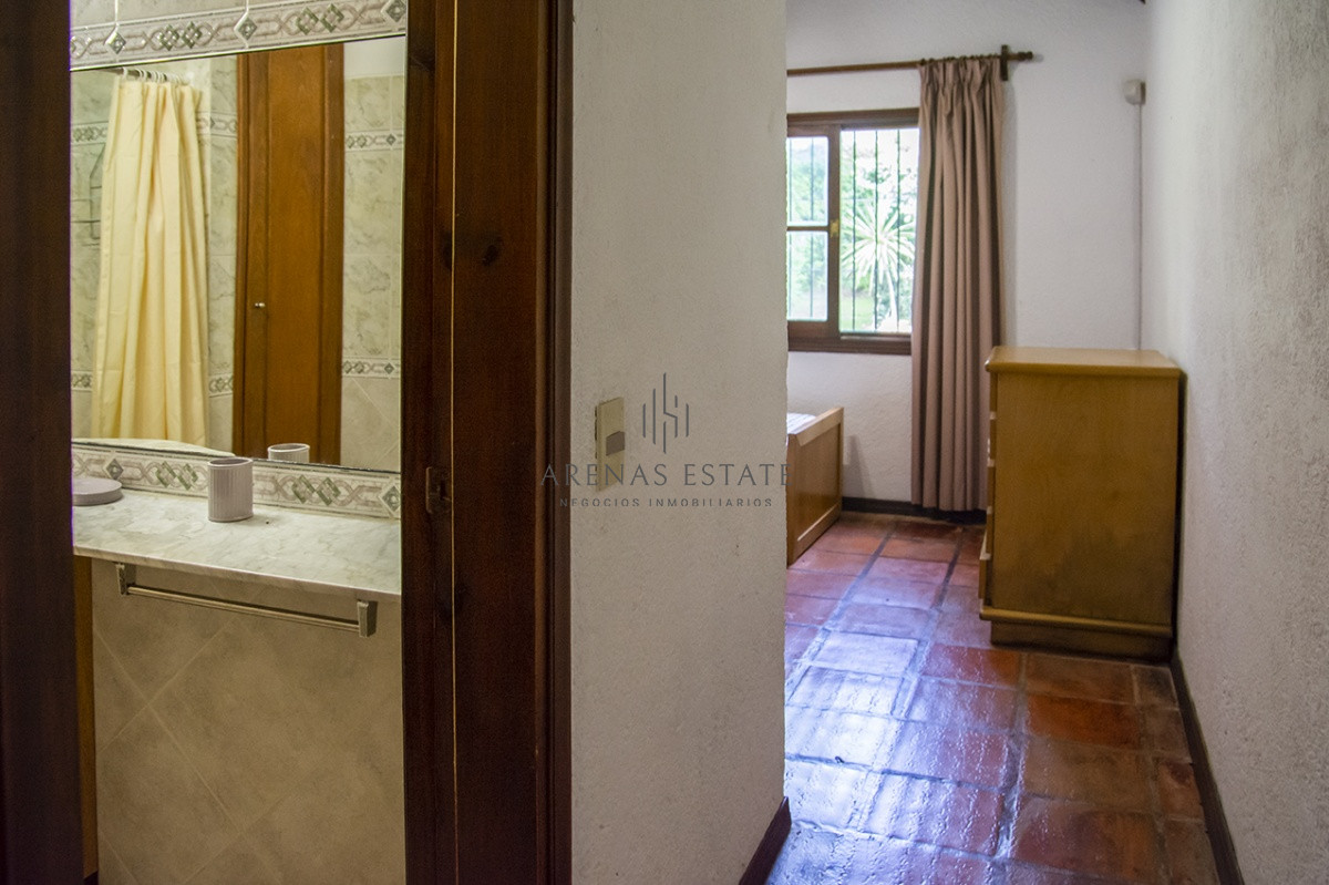 Casa ID.2841 - Casa en Venta de 3 dormitorios en Cantegril , Punta del este , Maldonado 