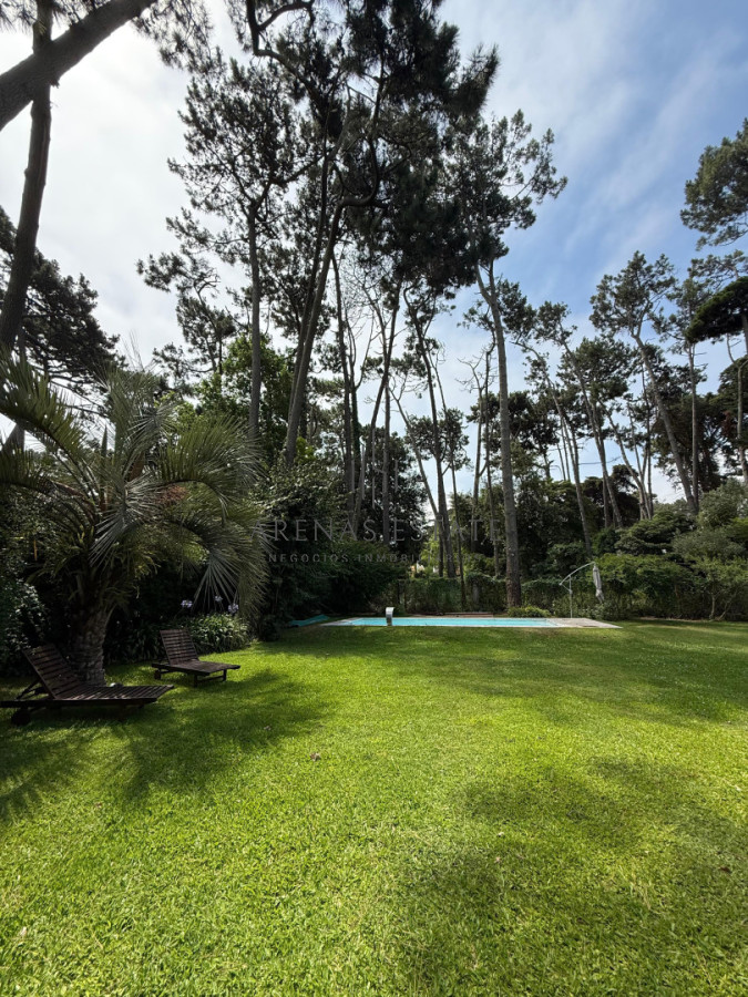 Casa ID.2416 - Casa en impecable estado, de 3 dormitorios en San Rafael Punta del Este 