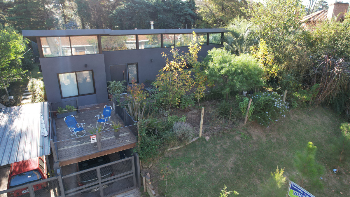 Casa ID.2909 - Vende casa en espectacular estado, Punta del Este 