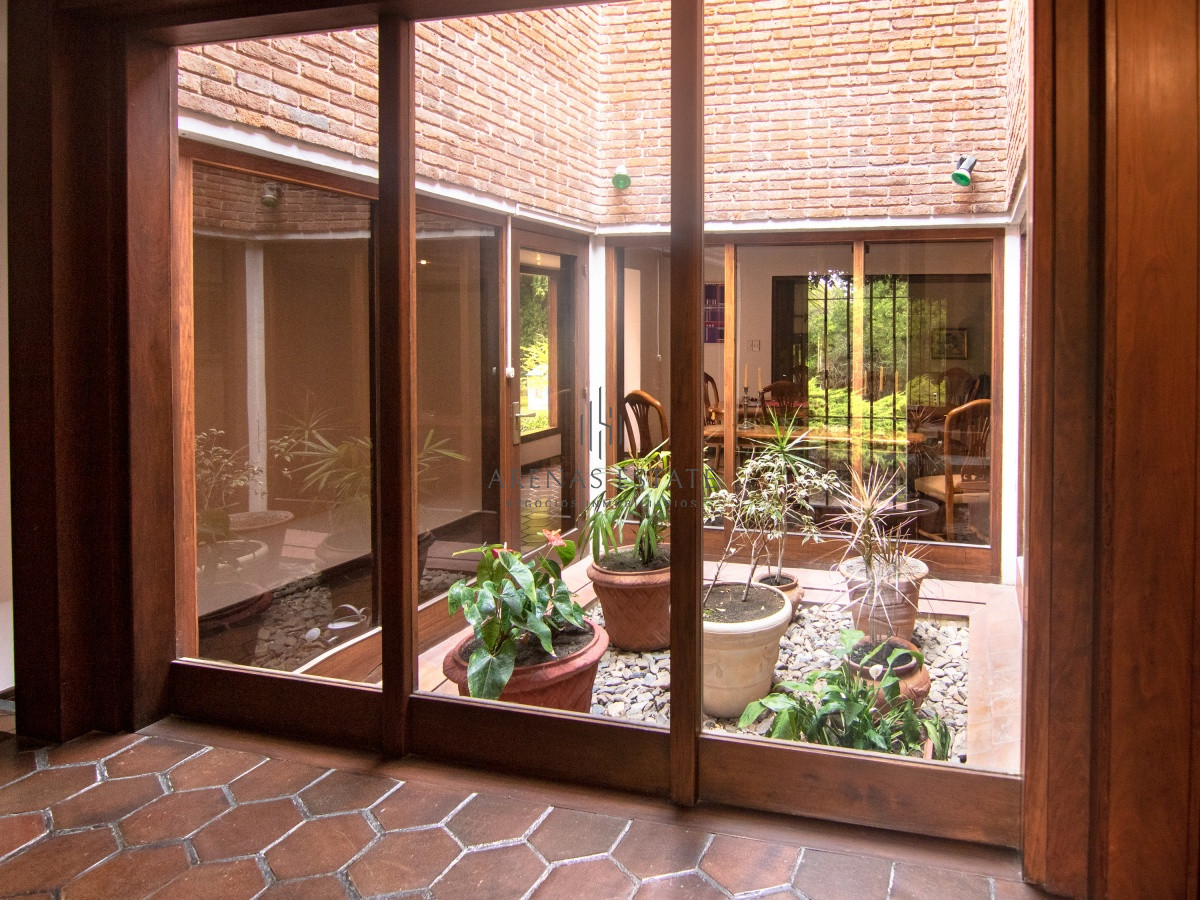 Casa ID.2872 - Espectacular chalet de gran tamaño, zona del Golf.