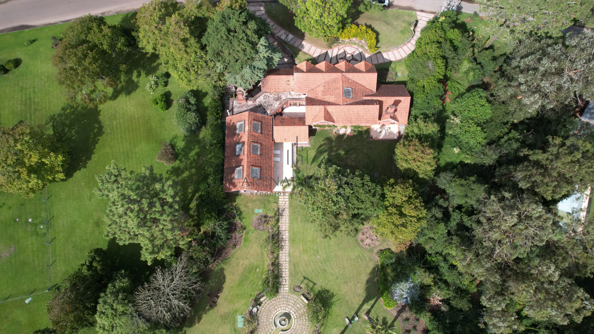 Casa ID.2387 - Propiedad exclusiva ubicada en Golf, Punta del este 