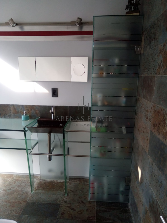 Casa ID.3576 - Hermosa casa en venta de 2 dormitorios.