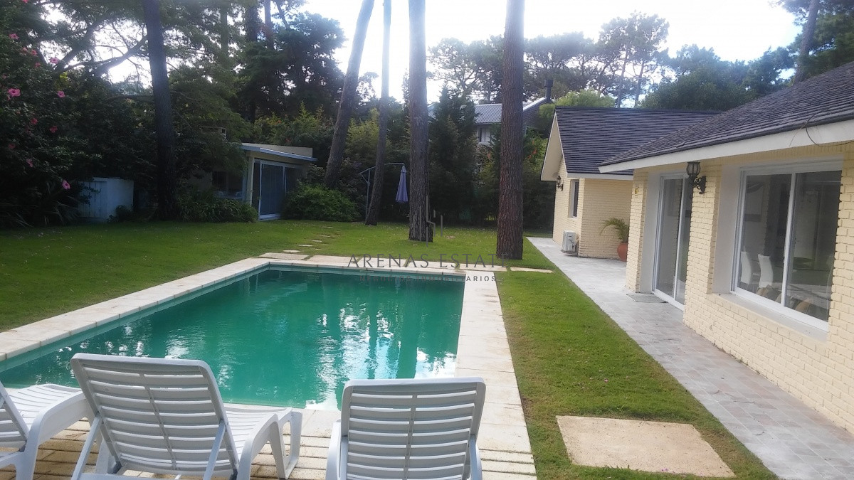 Casa ID.2863 - Hermosa casa en venta en la zona de la Mansa.