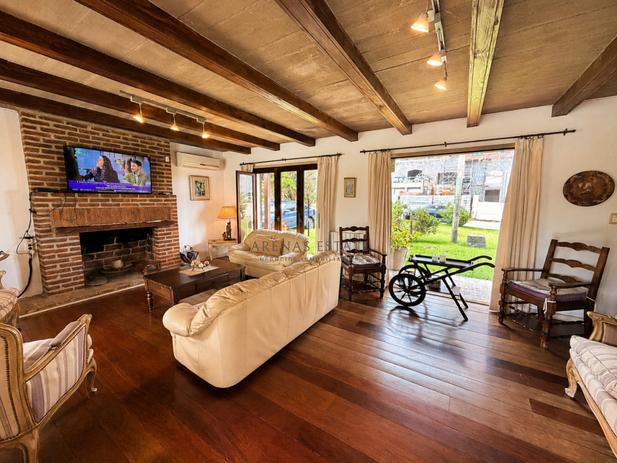 Casa ID.4193 - Vende hermosa casa en san rafael , cerca del mar, Punta del Este