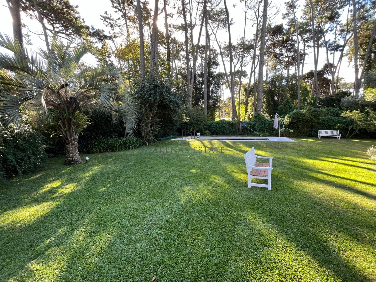 Casa ID.2416 - Casa en impecable estado, de 3 dormitorios en San Rafael Punta del Este 