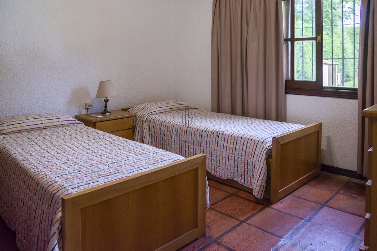 Casa ID.2841 - Casa en Venta de 3 dormitorios en Cantegril , Punta del este , Maldonado 