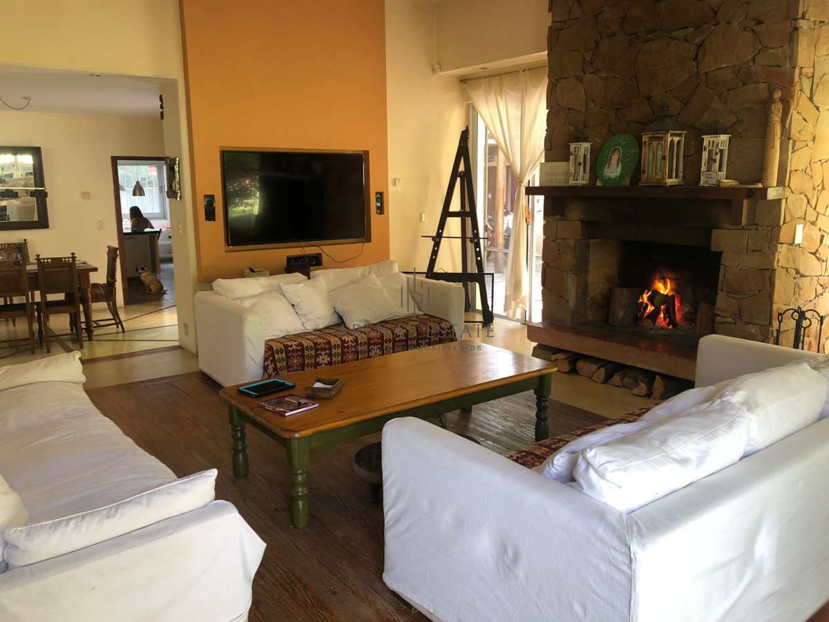 Casa ID.3952 - En una exelente ubicacion, una muy buena oportunidad 