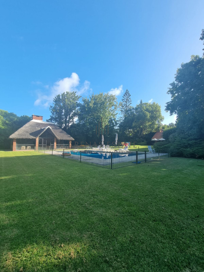 Casa ID.2872 - Espectacular chalet de gran tamaño, zona del Golf.