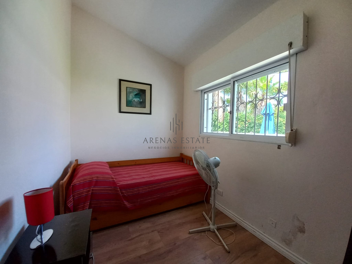 Casa ID.2436 - Vende casa de 3 dormitorios totalmente reformada. Con piscina climatizada. Cerca de colegios, Punta del Este 