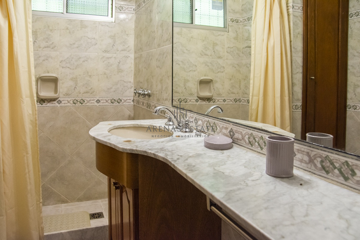 Casa ID.2841 - Casa en Venta de 3 dormitorios en Cantegril , Punta del este , Maldonado 