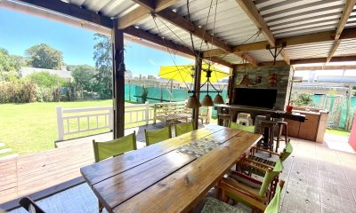 Vende casa en barrio privado la residence, de 4 dormitorios en Punta del Este