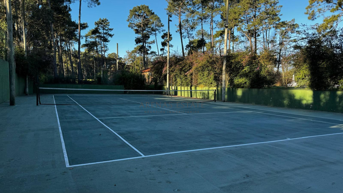 Terreno ID.4355 - Vende oportunidad de inversión en Pinares, Punta del Este, Terreno ideal