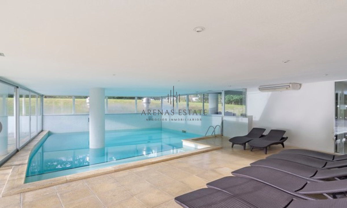 Apartamento ID.3477 - Hermoso departamento en venta, 3 dormitorios + dep. Frente al mar. 