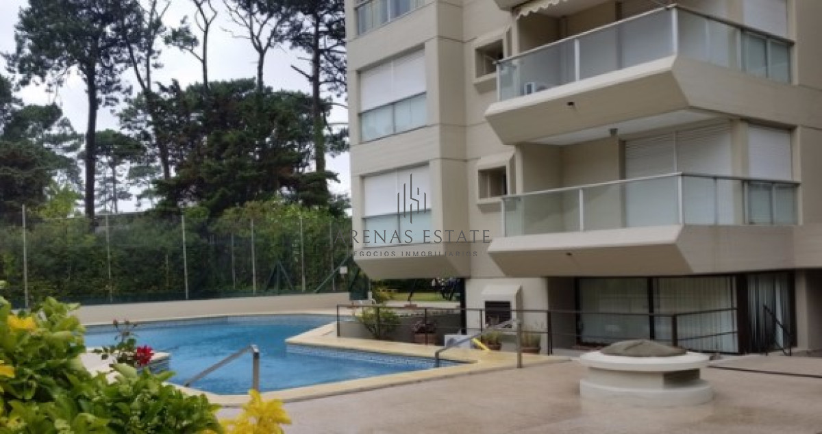Apartamento ID.1028 - Departamento de 4 dormitorios en venta en Roosevelt.