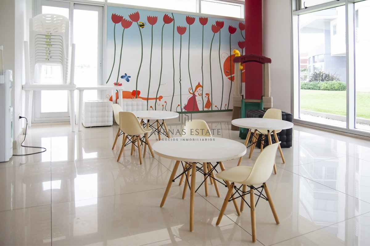 Apartamento ID.2408 - MIAMI BOULEVARD, PUNTA DEL ESTE, PLAYA MANSA, DOS DORMITORIOS , PRIMERAS PARADAS 