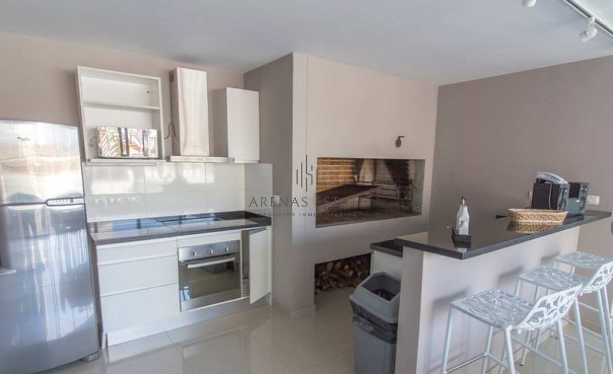 Apartamento ID.3156 - Departamento de 2 dormitorios en venta en Torre Wind. Punta del este