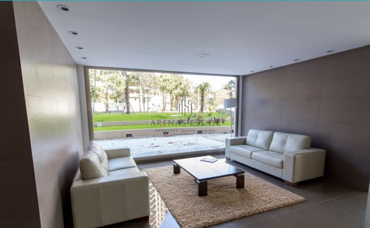 Apartamento ID.3580 - Vende apartamento de 2 dormitorios en Stradivarius, Punta del Este