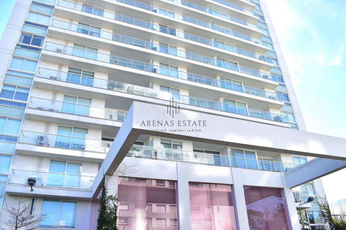 Apartamento ID.2047 - Penthouse de 3 dormitorios en venta en Torre Yoo