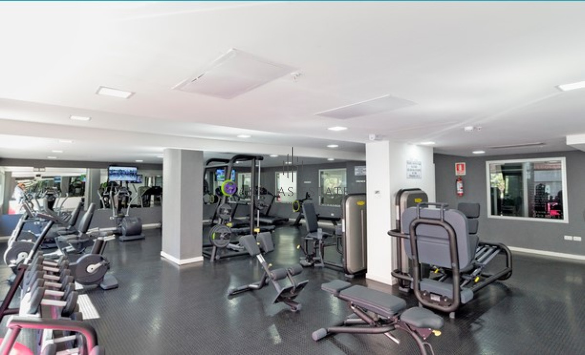 Apartamento ID.2060 - Apartamento de 3 dormitorios con parrillero en venta a pasos del mar. 