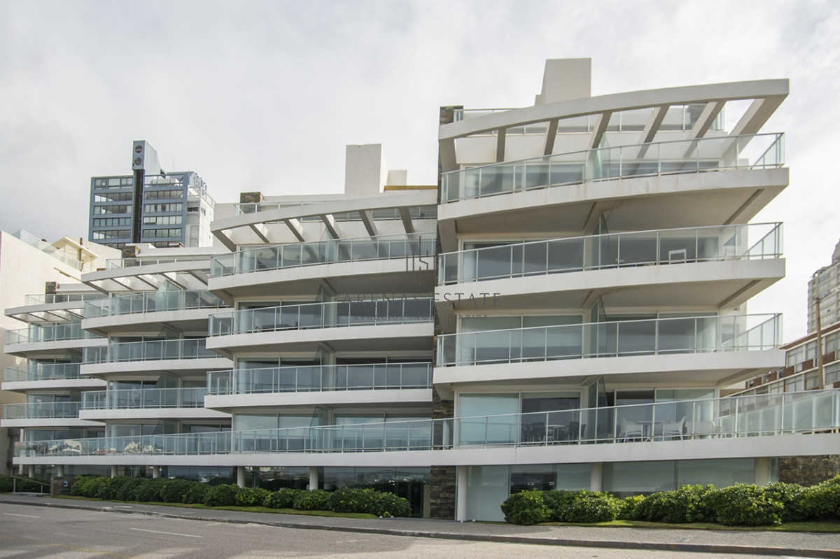Apartamento ID.2046 - Hermoso Departamento en venta en La Peninsula, .