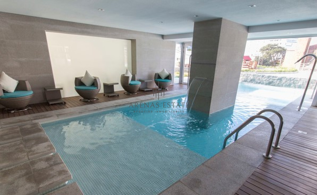 Apartamento ID.3156 - Departamento de 2 dormitorios en venta en Torre Wind. Punta del este