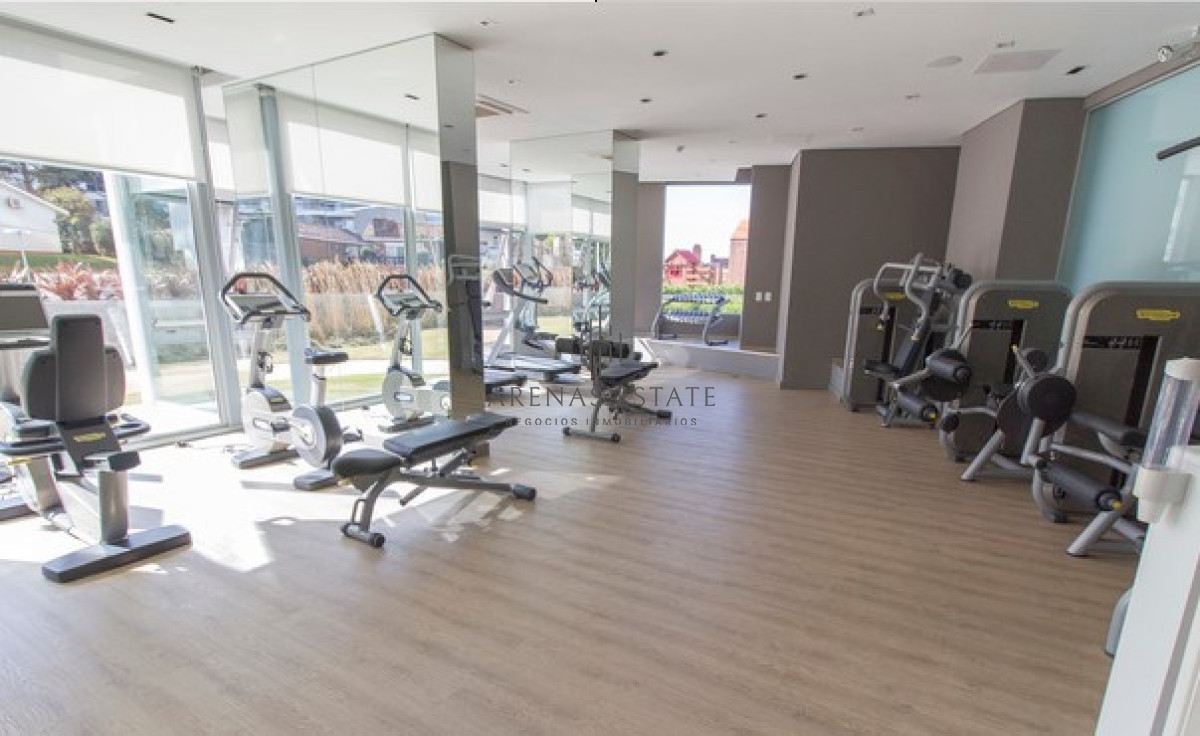 Apartamento ID.3156 - Departamento de 2 dormitorios en venta en Torre Wind. Punta del este