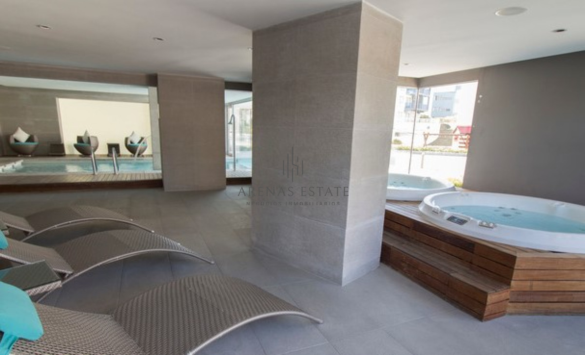 Apartamento ID.3156 - Departamento de 2 dormitorios en venta en Torre Wind. Punta del este