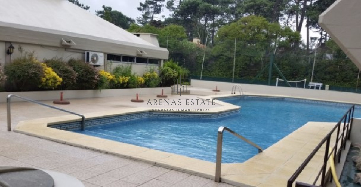 Apartamento ID.1028 - Departamento de 4 dormitorios en venta en Roosevelt.