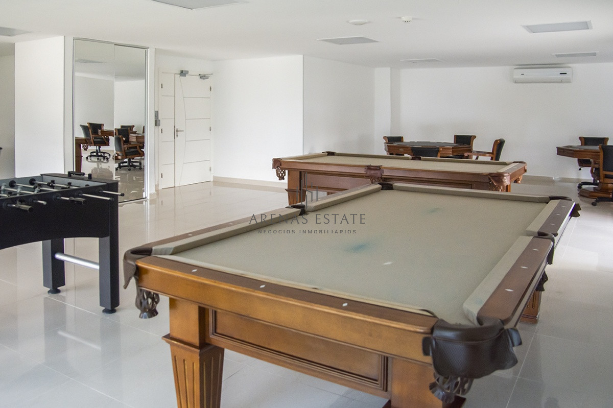 Apartamento ID.2408 - MIAMI BOULEVARD, PUNTA DEL ESTE, PLAYA MANSA, DOS DORMITORIOS , PRIMERAS PARADAS 