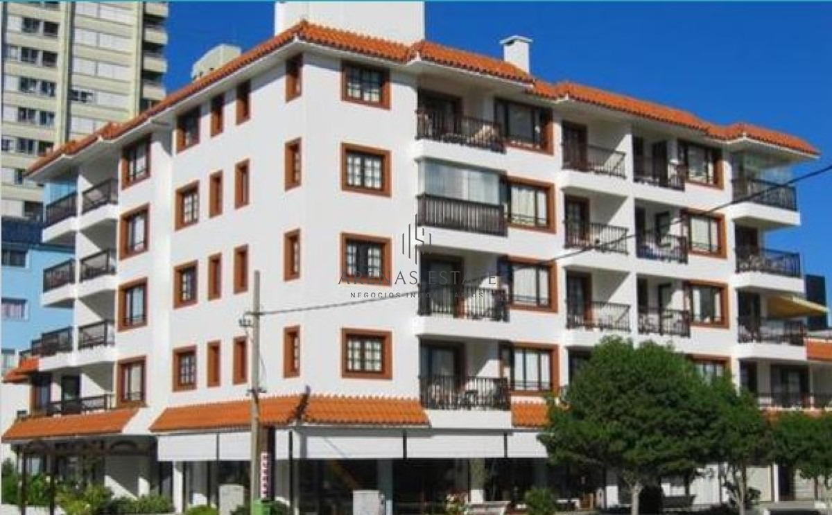 Apartamento ID.4194 - Apartamento en venta en Peninsula, Punta del Este 