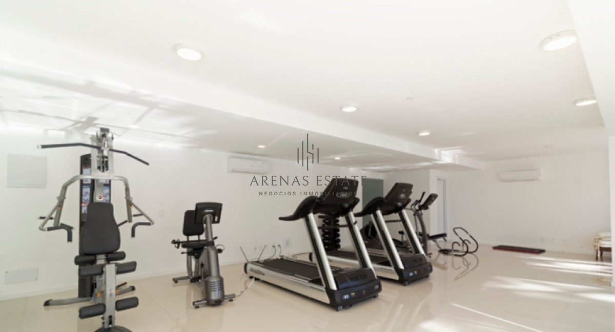 Apartamento ID.2521 - Apartamento en venta en Torre esmeralda de 3 dormitorios , en Punta del Este