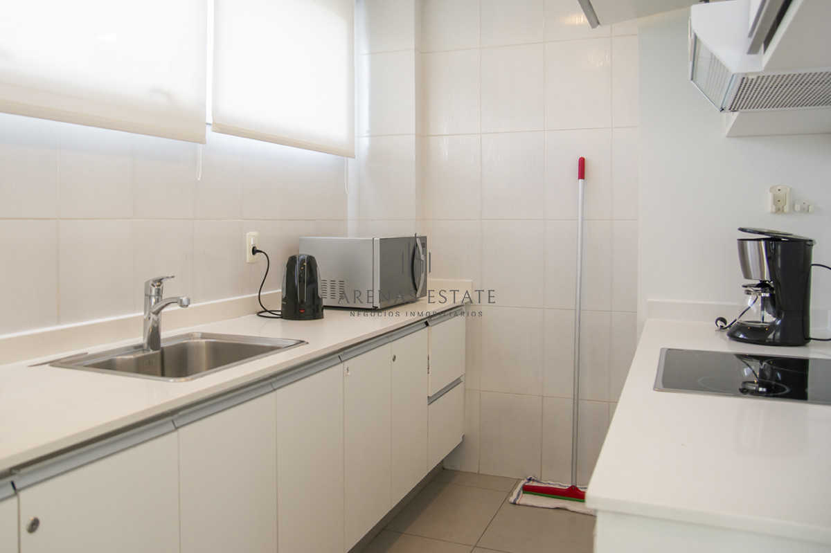 Apartamento ID.2408 - MIAMI BOULEVARD, PUNTA DEL ESTE, PLAYA MANSA, DOS DORMITORIOS , PRIMERAS PARADAS 