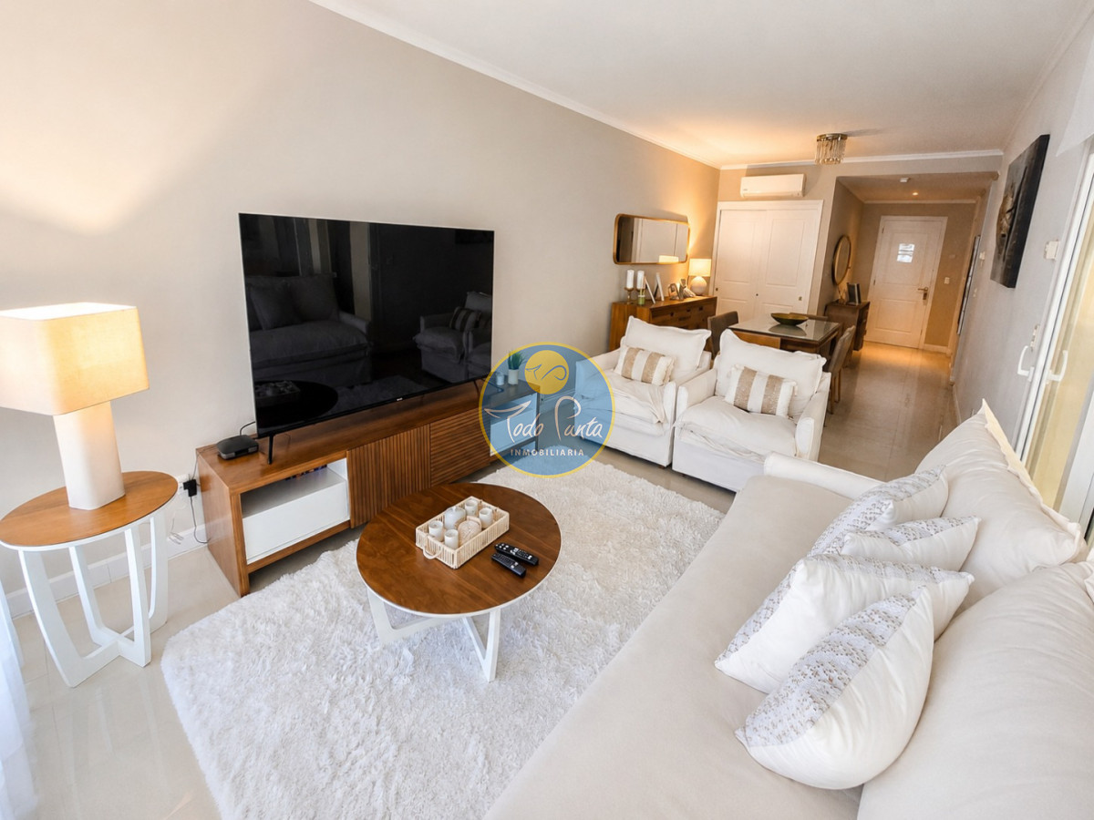 Apartamento en venta de 2 dormitorios en Complejo Solanas, Punta Ballena - TDP9356A