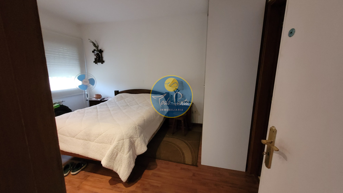 Miniatura de Casa de 4 dormitorios en Cantegril, Punta del Este | Todo Punta