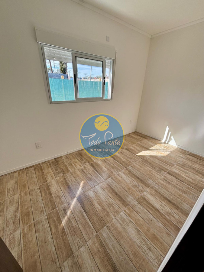 Miniatura de Casa de 2 dormitorios en Altos de la Laguna, Punta del Este | Todo Punta