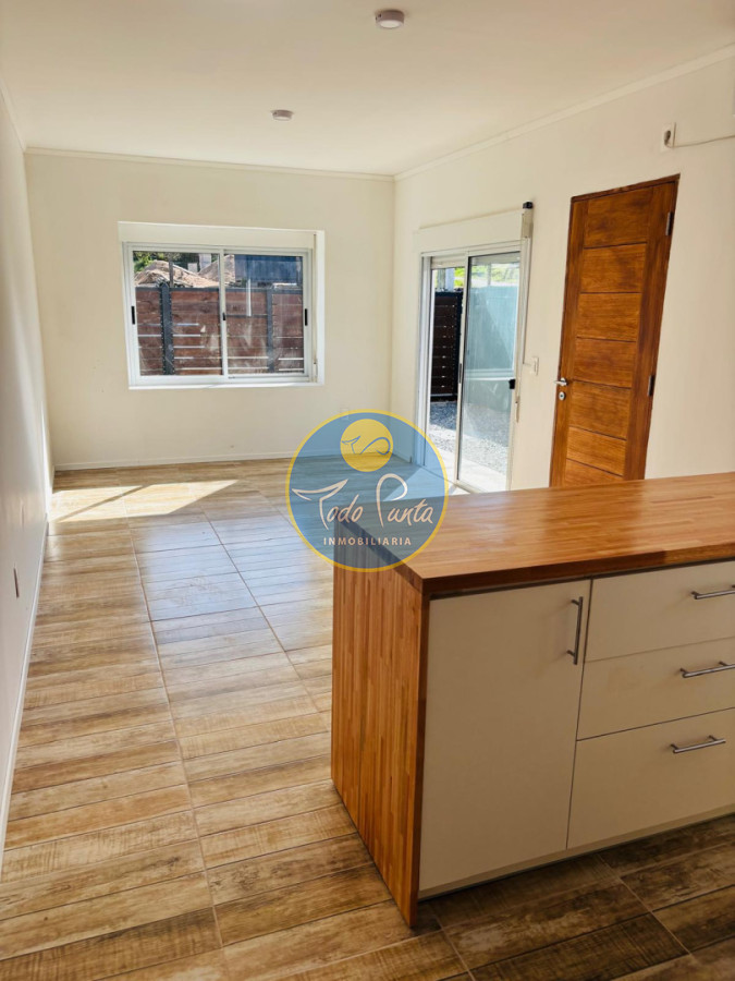 Miniatura de Casa de 2 dormitorios en Altos de la Laguna, Punta del Este | Todo Punta