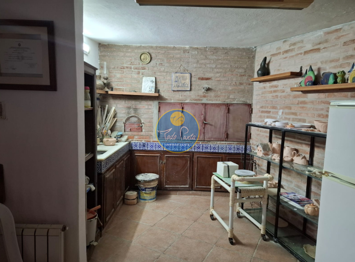 Miniatura de Casa de 4 dormitorios en Cantegril, Punta del Este | Todo Punta