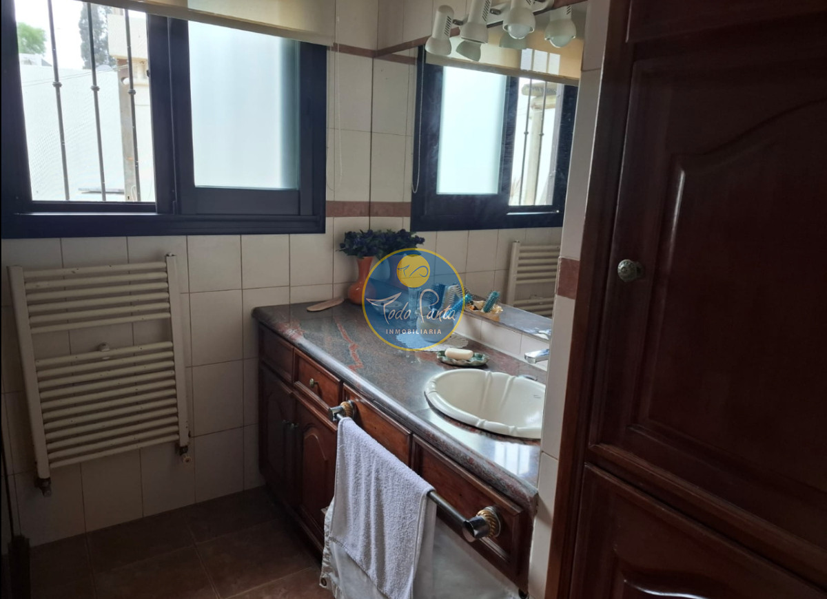 Miniatura de Casa de 4 dormitorios en Cantegril, Punta del Este | Todo Punta