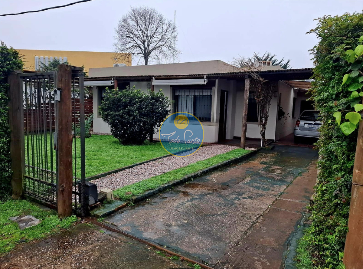 Casa de 4 dormitorios en Cantegril, Punta del Este | Todo Punta