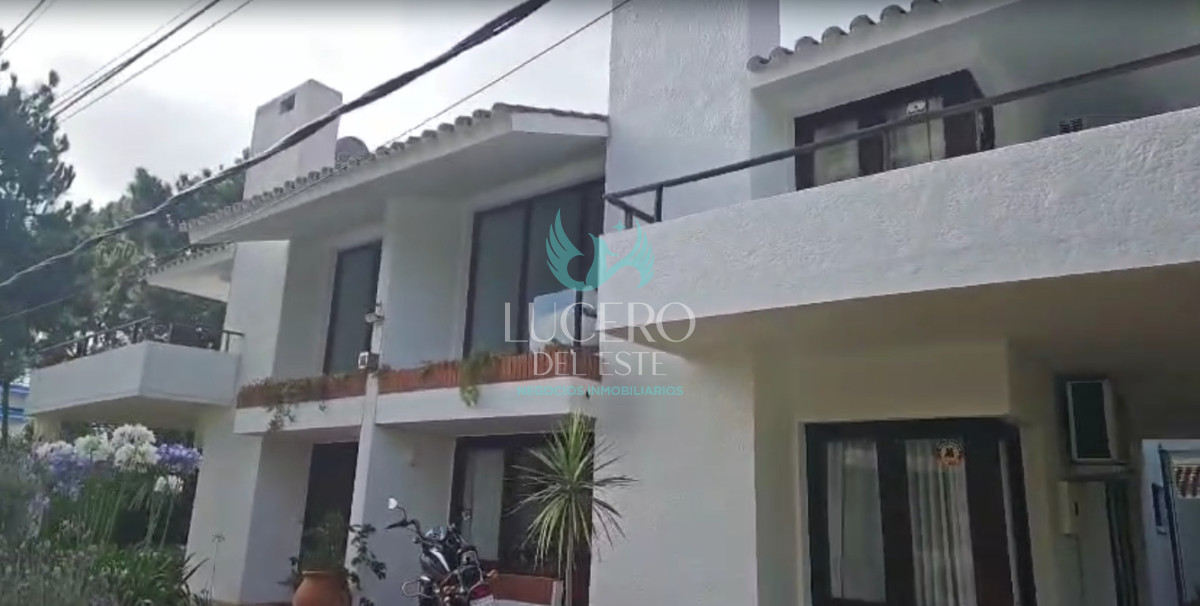 Casa ID.1808 - 2 chalet apareados en venta proximo al mar, Playa Brava