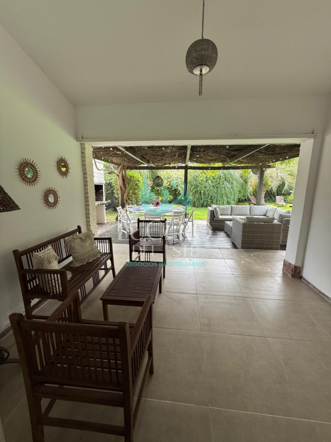 Casa ID.467 - Vendo Casa en impecable estado, de 3 dormitorios en San Rafael Punta del Este 