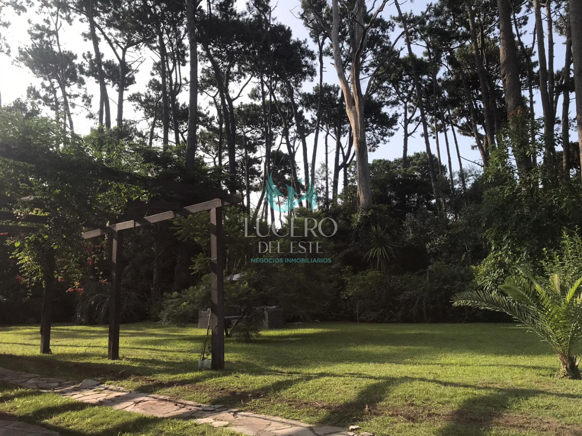 Casa ID.467 - Vendo Casa en impecable estado, de 3 dormitorios en San Rafael Punta del Este 