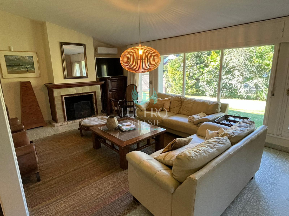 Casa ID.467 - Vendo Casa en impecable estado, de 3 dormitorios en San Rafael Punta del Este 