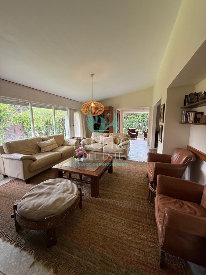 Casa ID.467 - Vendo Casa en impecable estado, de 3 dormitorios en San Rafael Punta del Este 