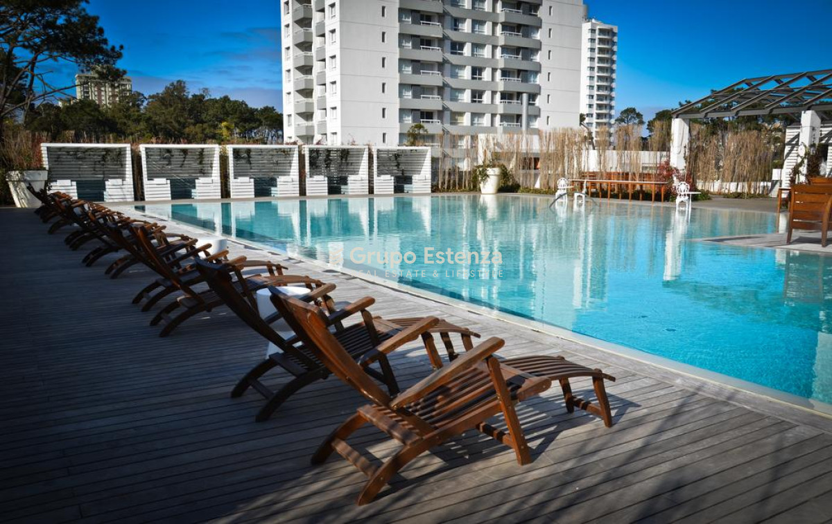 Apartamento ID.887 - Vende apartamento de 2 dormitorios en Roosevelt Punta del Este.