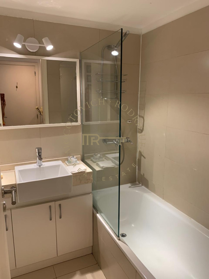 Apartamento ID.2043 - Vende apartamento de 1 dormitorio en edificio unique, Punta del Este